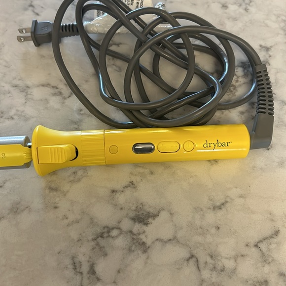 Drybar 3-Day Bender - Picture 3 of 4